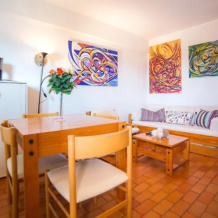 A02 - Dona Ana 1 Bed Lagos